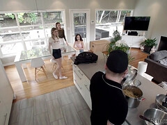 Schönheit, Blondine, Spermaladung, Kehlenfick, Gruppe, Handjob, Natürlich, Pov