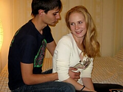 Arsch, Schlafzimmer, Blasen, Hundestellung, Natürlichen titten, Dürr, Jungendliche (18+), Titten