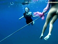 Underwater Show - babe action