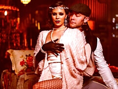 18 jaar, Grote kont, Grote lul, Pijpbeurt, Bruinharig, Hondjeshouding, Kort haar, Tieten likken