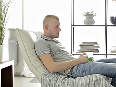 18 year old Ludmila works her boyfriends