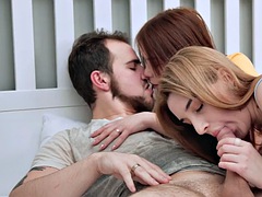 Nana, Sucer une bite, Brunette brune, Masturbation, Rousse roux, Solo, Adolescente, Nénés