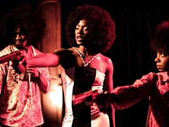 Gros cul, Grosse bite, Noire, En levrette, Interracial, Seins naturels, Adolescente, Nénés