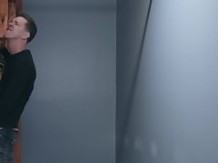 Grosser arsch, Grosse titten, Blasen, Hundestellung, Schwarz, Aufs gesicht abspritzen, Hd, Reiten