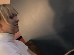 Enthousiasteling, Lieveling, Blond, Alleen