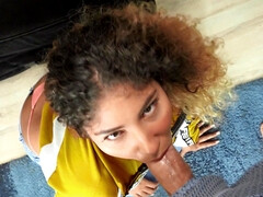 Gros seins, Sucer une bite, Brunette brune, Tir de sperme, En levrette, Hd, Interracial, Fille latino