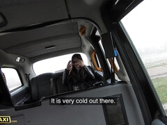 Tussi, Braunhaarige, Kehlenfick, Lecken, Milf, Pov, Öffentlich, Realität