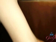 Leie, Braunhaarige, Aufs gesicht abspritzen, Hd, Titten