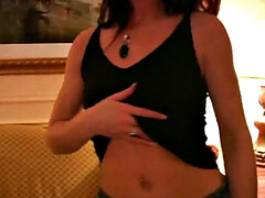 18 ans, Sucer une bite, Brunette brune, Tir de sperme, Petite femme, Pov, Allumeuse, Adolescente