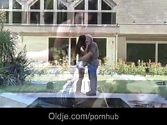 18 летние, Брюнетки, Грязь, Собачьи, Дедушка, Зрелые, Киски, Румынки