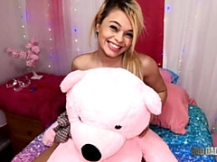 Culo grande, Tetas grandes, Rubia, Mamada, Estilo perrito, Latina, Pov, Adolescente