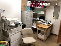 Leie, Grosse titten, Blasen, Vollbusig, Besamung, Büro, Tätowierung, Jungendliche (18+)