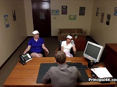 18 jaar, Enthousiasteling, Pijpbeurt, Ondergoed, Moeder die ik wil neuken, Realiteit, Lerarin, Tiener