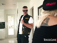 Toughlovex behind the scenes with busty blonda Kenzie Taylor