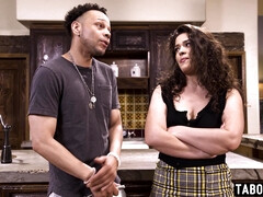 Noire, Sucer une bite, Brunette brune, Hard, Fille latino, Léchez, Chatte, Élève