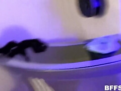 茶髪の, イマラチオ, グループ, ヒール, 下着, ピアス, タトゥー, オッパイの