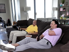 69, フェラチオ, 茶髪の, コンドーム, 顔射, フォアサム, 恥ずかしがりや, 長身