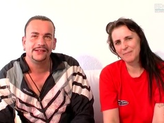 Blasen, Handjob, Hd, Milf, Mutti, Natürlichen titten, Ablutschen, Ehefrau