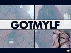 Schönheit, Grosser arsch, Grosse titten, Blondine, Blasen, Geile alte tussi, Mutti, Stiefmutter