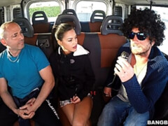 Grosser arsch, Blasen, Braunhaarige, Auto, Hundestellung, Dürr, Jungendliche (18+), Titten