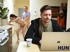 Braunhaarige, Gehörnter ehemann, Hd, Ungarisch, Pov, Rasiert, Tätowierung, Titten
