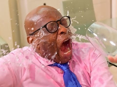 Anal, Cul, Sucer une bite, Mignonne, En levrette, Branlette thaïlandaise, Interracial, Adolescente