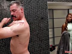 Большой член, Черные, Минет, Черненькие, Волосатые, Межрасовый секс, Массаж, Масло