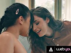美女, ディルド, フェムドム, ラティーナ, なめる, ペニスバンド, オッパイの