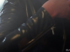 Blasen, Braunhaarige, Spermaladung, Aufs gesicht abspritzen, Latina