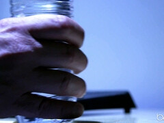 Американки, Жопа, Язык в попке, Брюнетки, Гостиница, Джинсы, Лизание, Натуральные сиськи