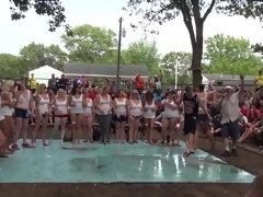 Leie, Grosse titten, Blondine, Fetisch, Natürlichen titten, Orgie, Im freien, Party