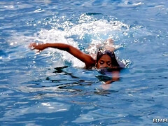 Жопа, Красотки, Большая жопа, Грудастые, На природе, Реалити, Втроем, Сиськи