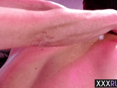 18 jaar, Grote lul, Pijpbeurt, Hardcore, Masseren, Tiener