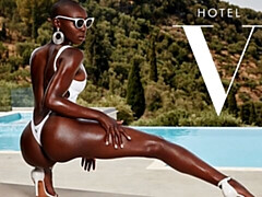 Gros cul, Grosse bite, Gros seins, Sucer une bite, En levrette, Interracial, Maigrichonne, Adolescente