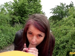 Culo, Mamada, Morena, Linda, Europeo, Al aire libre, Pequeña, Perforación