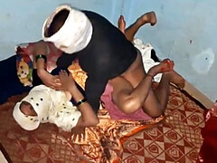 Broeder, Erotisch, Man, Indisch, Nylonstof, Roodharige vrouw, Uniformpje, Vrouw