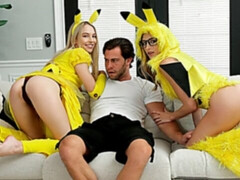 ブロンド, フェラチオ, 女 人男 人, 手コキする, ガリガリ, ティーン, 三人, オッパイの