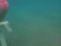 Plage, Bikini, Brunette brune, Pov, Rasée, Douche, Chaussettes, Nénés