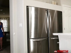 Grote kont, Grote lul, Grote mammen, Blond, Oudere vrouw, Moeder die ik wil neuken, Natuurlijke tieten, Tieten likken