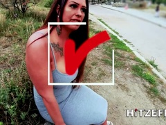 Amateur, Cul, Gros cul, Sucer une bite, En levrette, Pov, Public, Tatouage