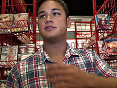 Facial loving gay sucks str8 in secret gloryhole