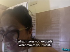 Amateur, Salle de bains, Sucer une bite, Éjaculation interne, En levrette, De plein air, Pov, Public