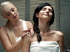 Kont, Zoenen, Likken, Ondergoed, Masturbatie, Natuurlijke tieten, Geschoren, Tieten likken