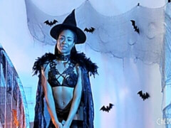 Amateur, Culo grande, Ébano, Flexible, Lencería, Masturbación, Solo, Medias largas