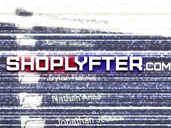 Pijpbeurt, Bruinharig, Aangekleed, Lul, Hardcore, Rok, Lerarin, Tieten likken