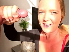 Leie, Spermaladung, Weibliche domination, Handjob, Selbstgemacht, Riesig, Milf, Titten