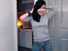 chinese wet whore masturbation on cam show