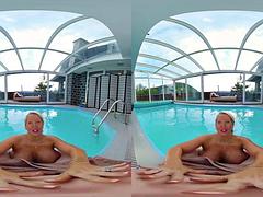 Dreidimensional, Grosse titten, Blondine, Hardcore, Pool, Pov, Realität, Titten