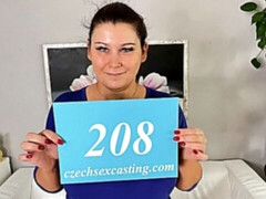 Leie, Grosser schwanz, Blasen, Braunhaarige, Hundestellung, Reif, Milf, Kurzes haar