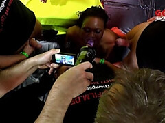 黒人, フェラチオ, 大学生, イく瞬間, 黒人, 乱交, Hd, ゴックンする